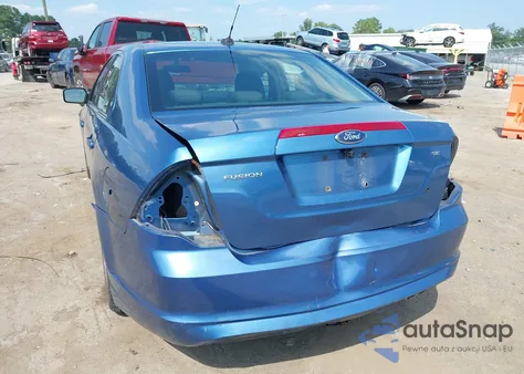 2010 Ford Fusion Se z USA, uszkodzony, nr VIN 3FAHP0HA1AR208438